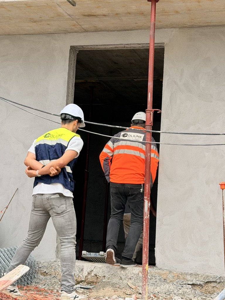 Equipa Poliune em obra